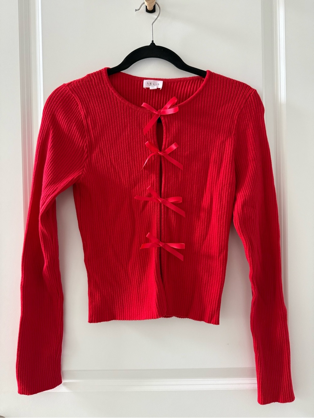 Le Lis Bright Red Ribbed Knit Top with Front Ribbon Bow • Medium